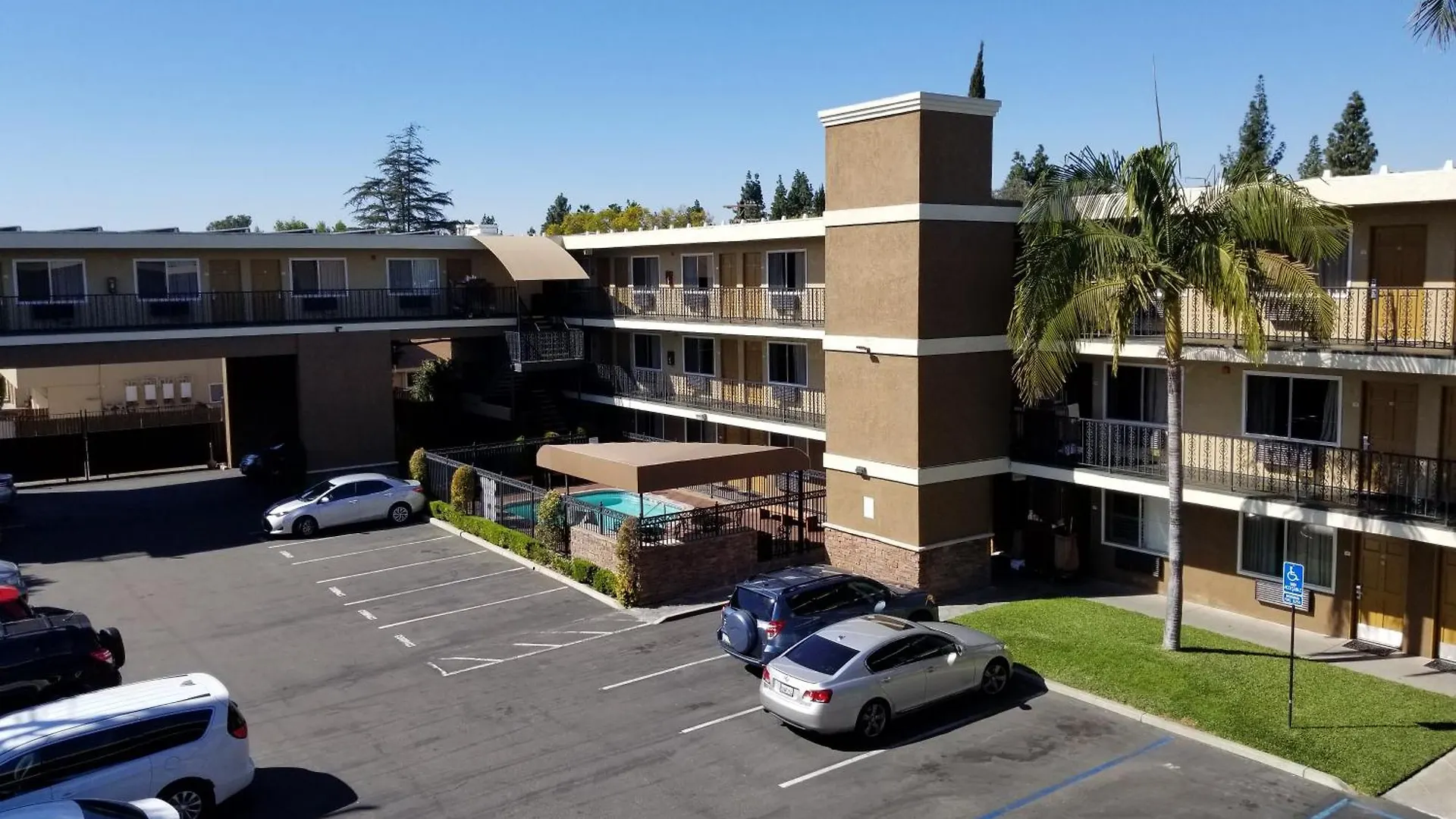 Quality Inn & Suites Anaheim Maingate