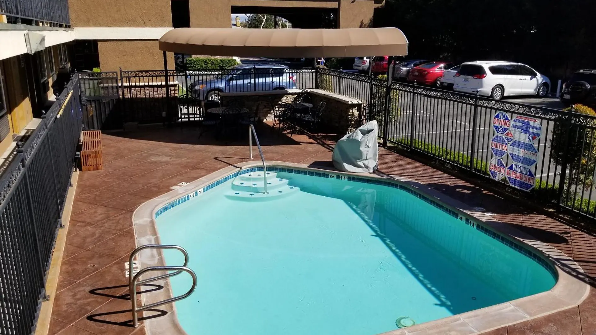 Quality Inn & Suites Anaheim Maingate Hotel