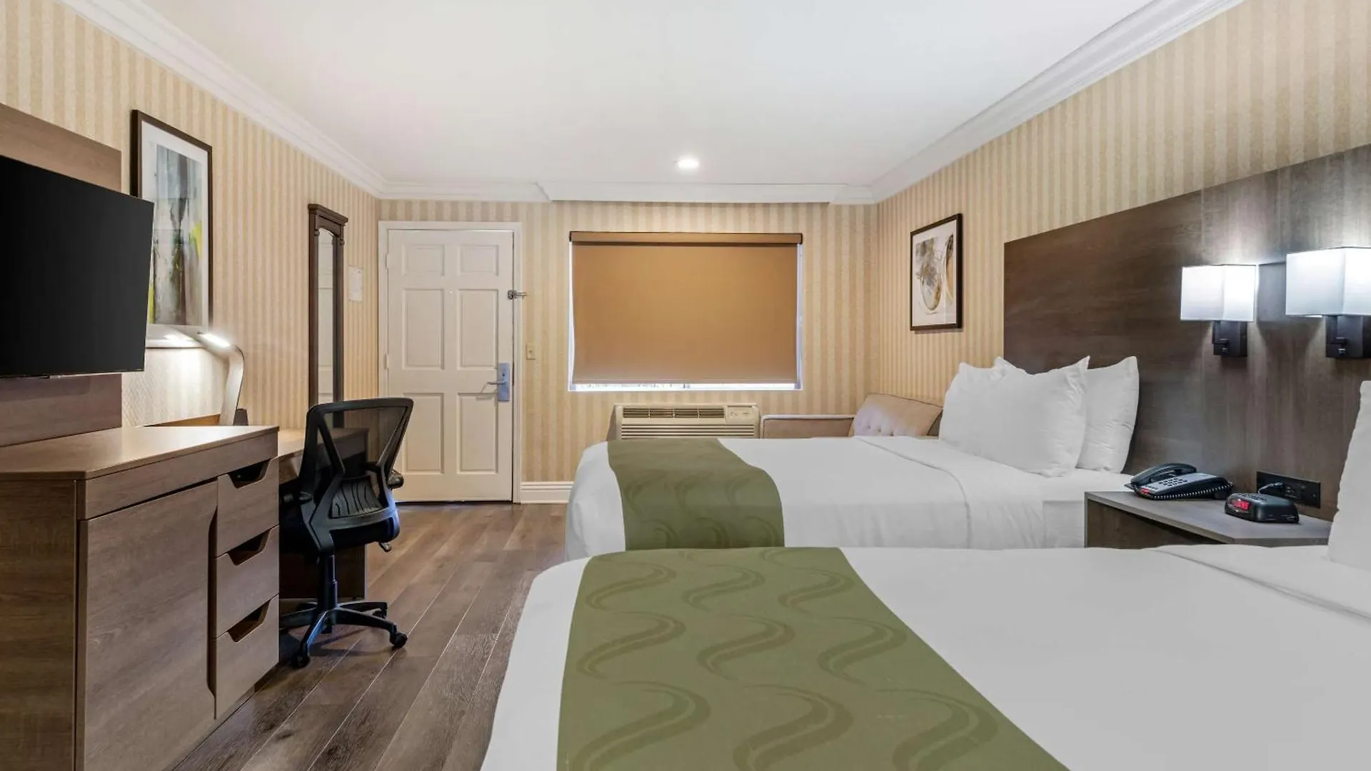 Quality Inn & Suites Anaheim Maingate Hotel